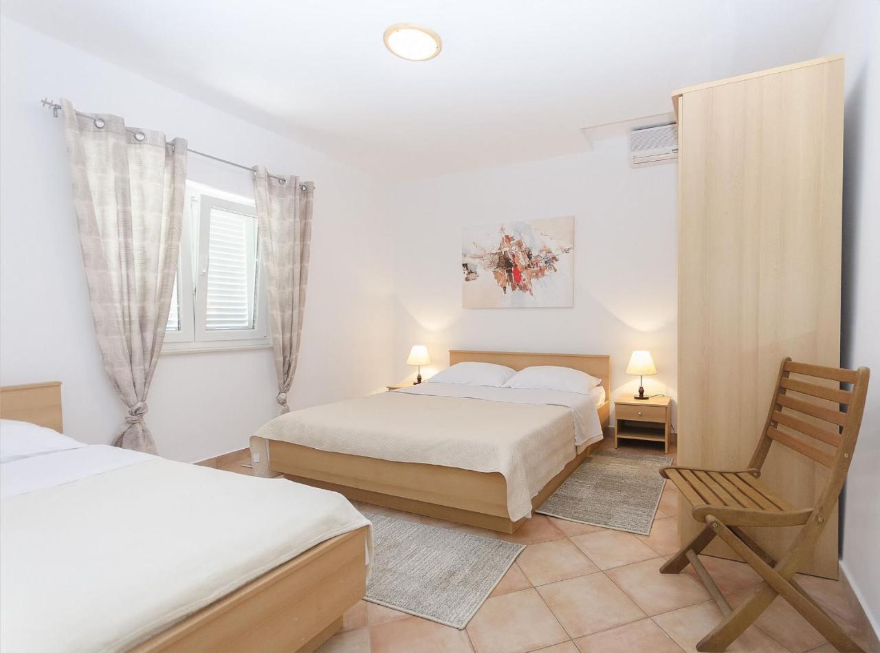 Apartments Karolina โวดีเซ ภายนอก รูปภาพ